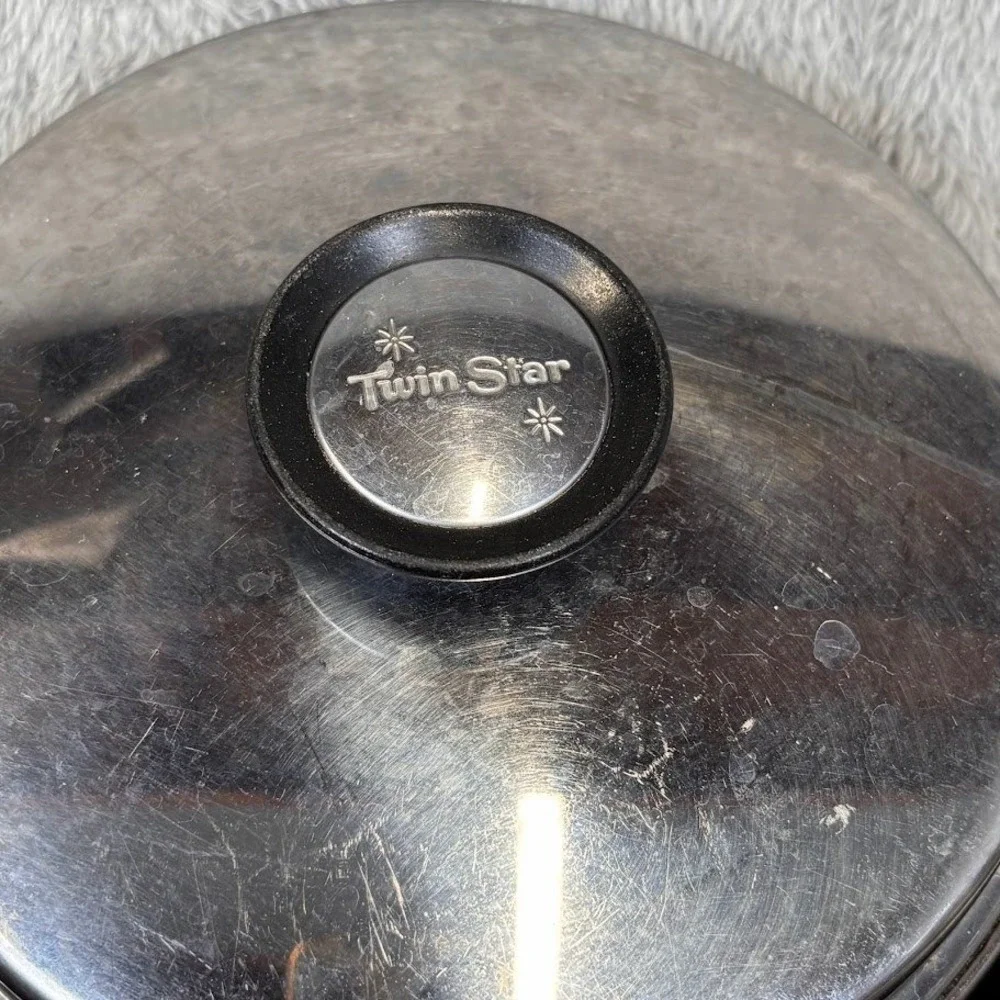 Twin Star Regal Ware 18-8 Tri-Ply Stainless Steel Saucepan with Lid‎ Vintage